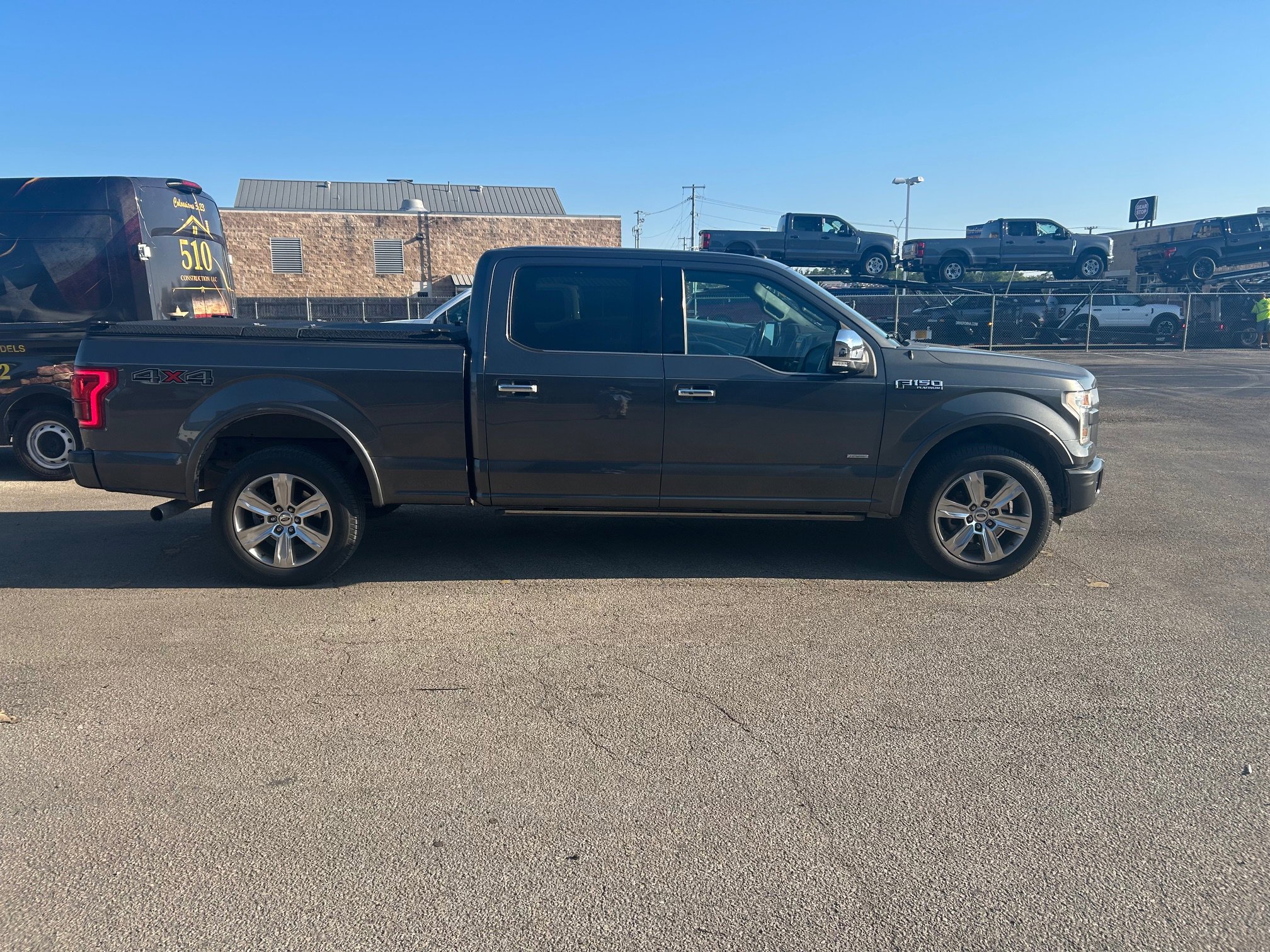 Used 2015 Ford F150 Platinum w/ Equipment Group 701A Luxury AWD/4WD image 8