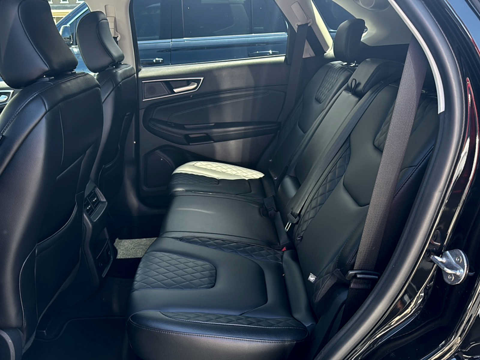 Used 2024 Ford Edge Titanium AWD/4WD image 20