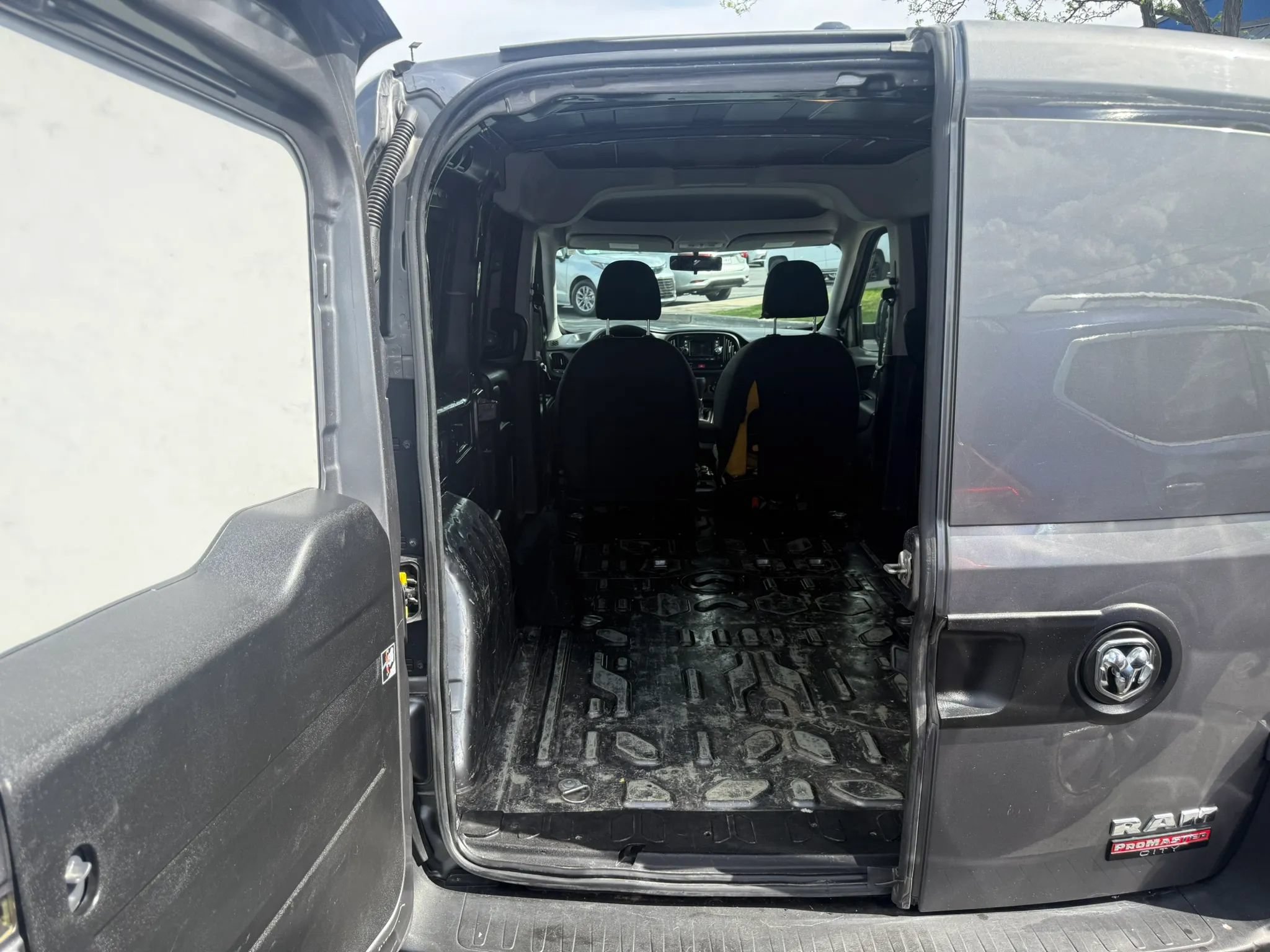 Used 2019 RAM ProMaster City Tradesman FWD image 16