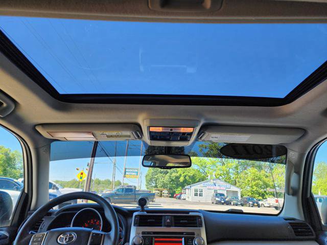 Used 2011 Toyota 4Runner SR5 AWD/4WD image 21