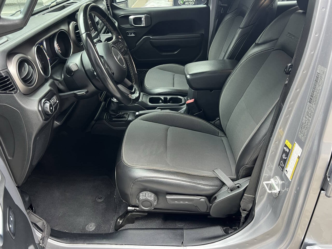 Used 2020 Jeep Wrangler Unlimited Sport AWD/4WD image 15