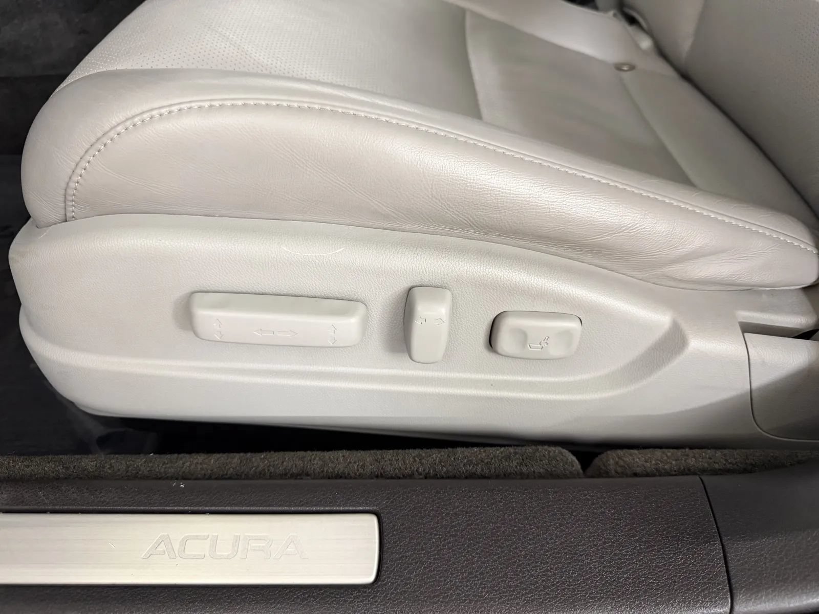 Used 2015 Acura TLX w/ Advance Package FWD image 13