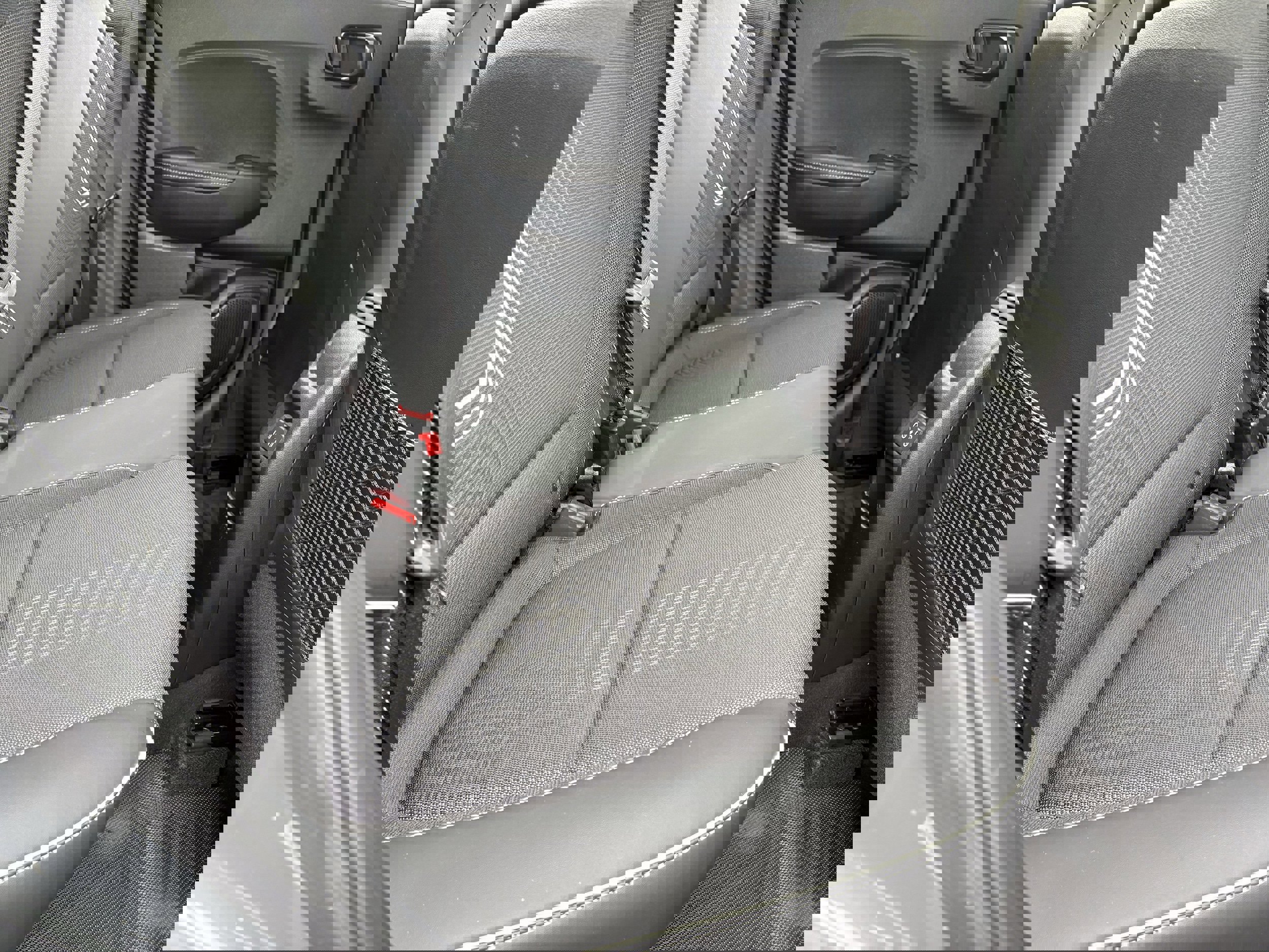 Used 2024 Hyundai Venue Limited image 31