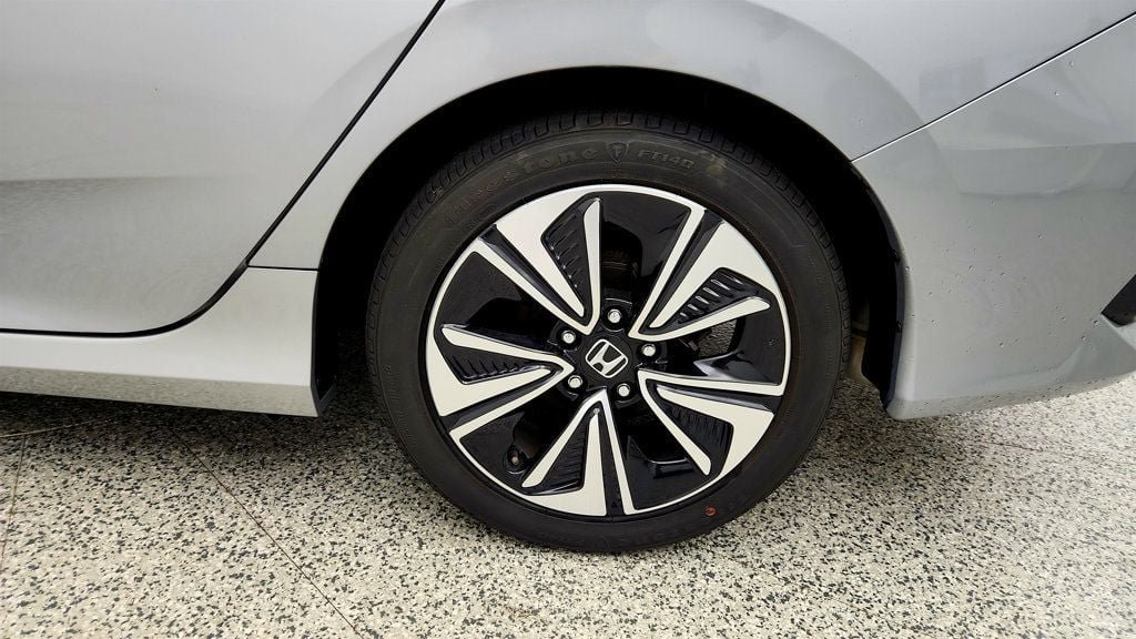 Used 2016 Honda Civic EX-T image 9