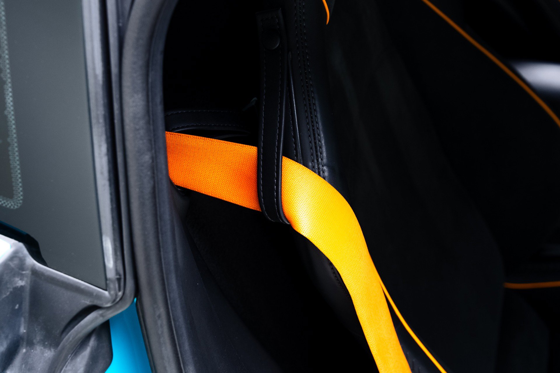 Used 2023 McLaren Artura image 39