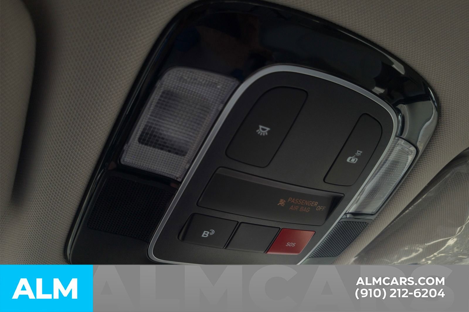 Used 2025 Hyundai Sonata SE FWD image 30