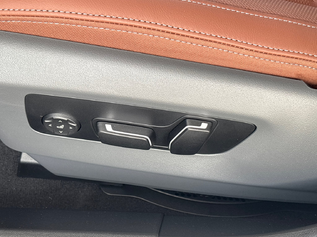 New 2026 BMW 530i w/ Executive Package RWD image 24