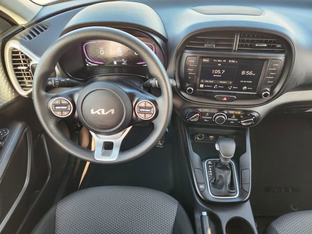 Used 2025 Kia Soul LX w/ LX Technology Package FWD image 27
