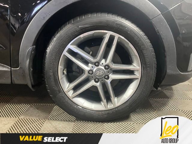 Used 2017 Hyundai Santa Fe FWD image 24