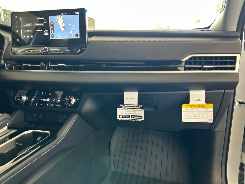 New 2026 Mitsubishi Outlander AWD image 25