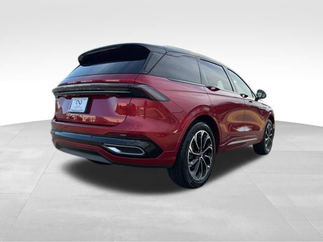 Used 2024 Lincoln Nautilus Reserve AWD/4WD image 8