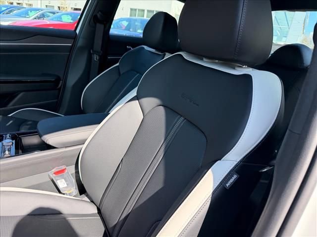 New 2026 Kia K5 GT-Line image 10