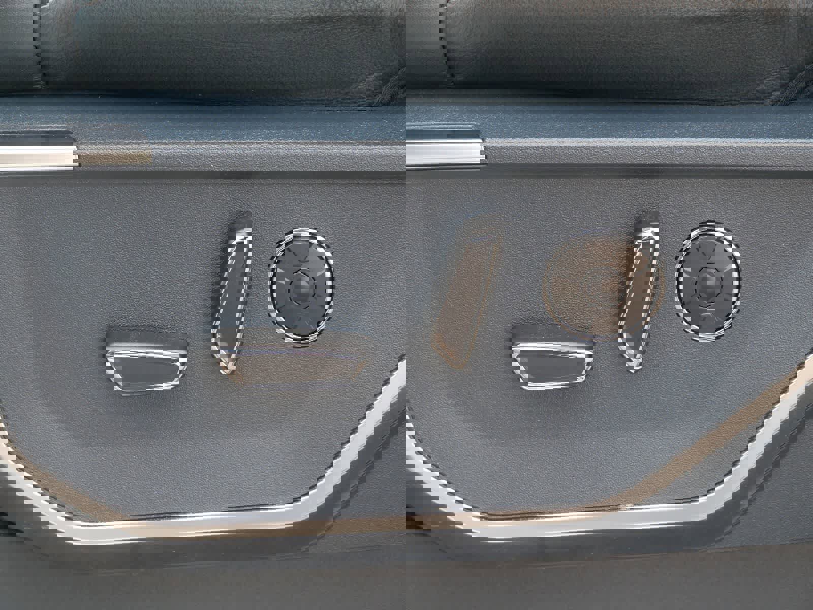 Used 2022 Ford F150 Limited image 10