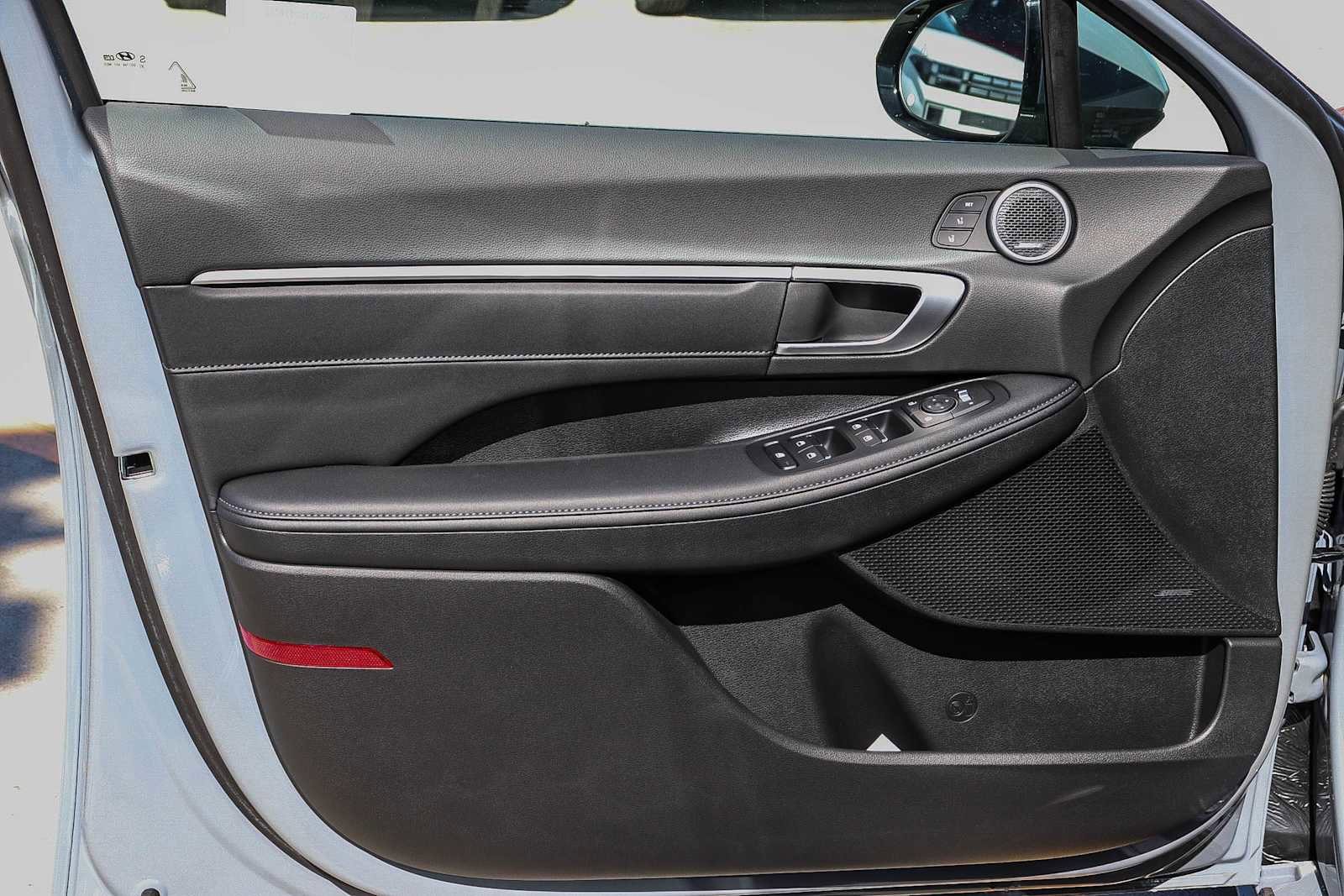 New 2026 Hyundai Sonata Limited image 23