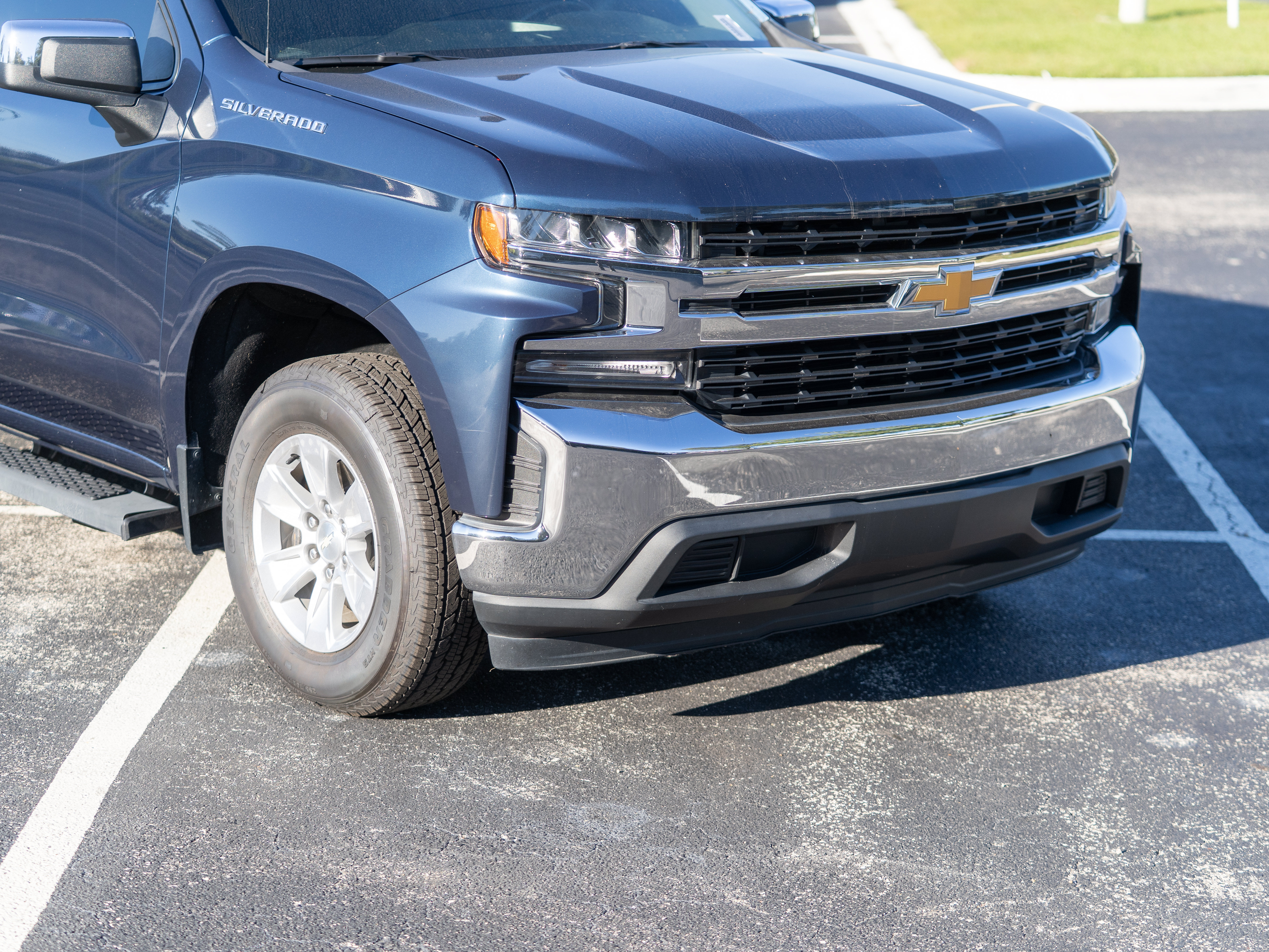Used 2021 Chevrolet Silverado 1500 LT RWD image 40