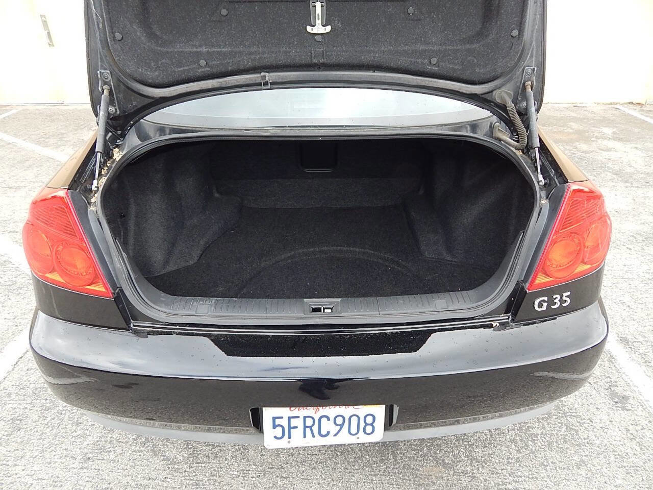 Used 2004 INFINITI G35 Sedan w/ Sport-Tuned Suspension Pkg image 28