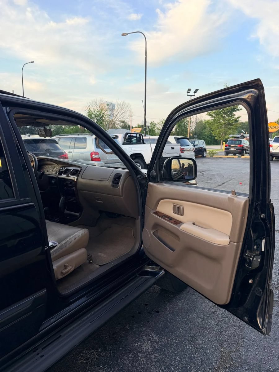 Used 1998 Toyota 4Runner Limited AWD/4WD image 9