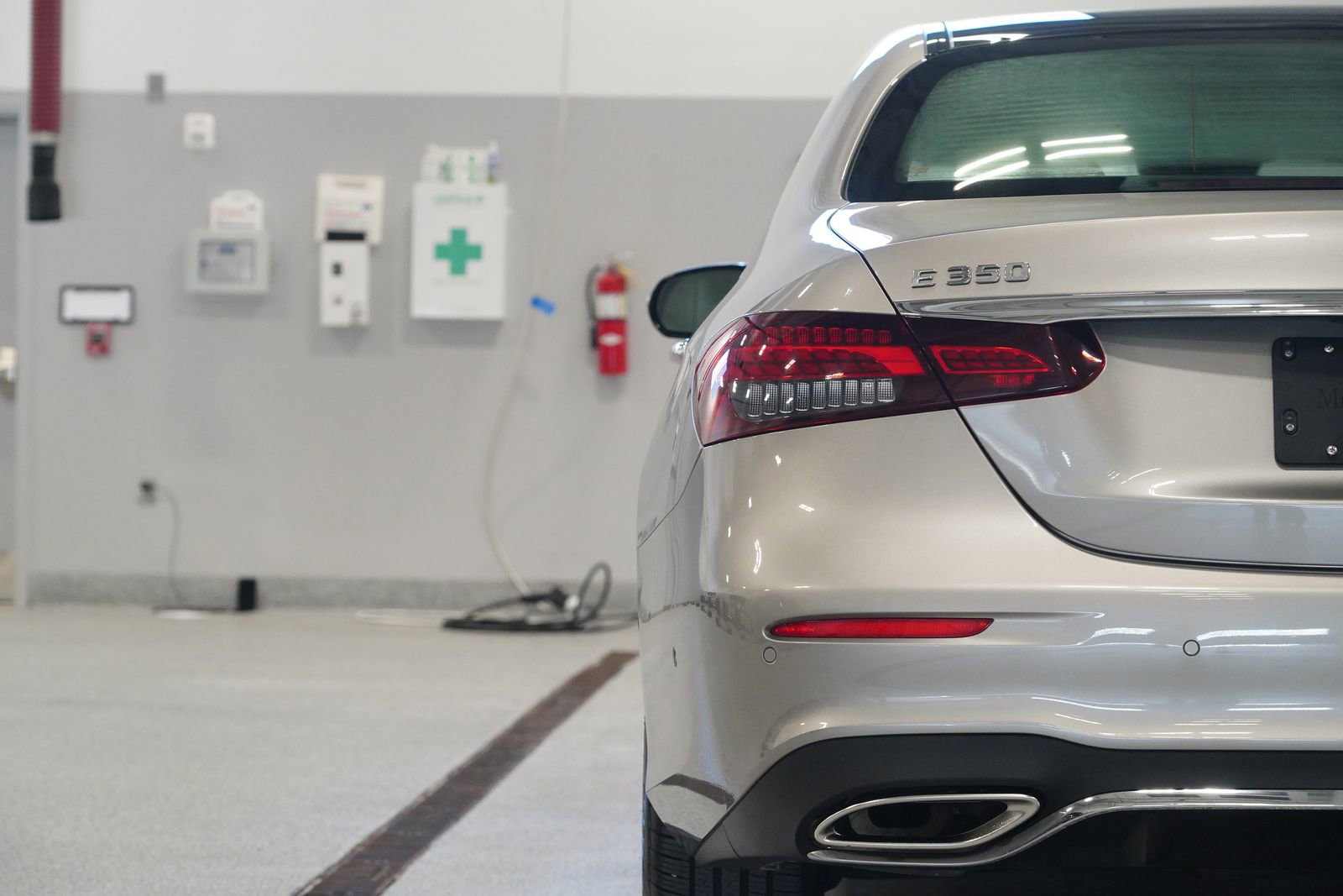 Used 2022 Mercedes-Benz E 350 4MATIC Sedan image 11