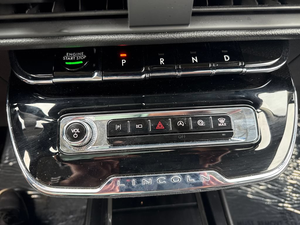 Used 2024 Lincoln Corsair Reserve AWD/4WD image 16