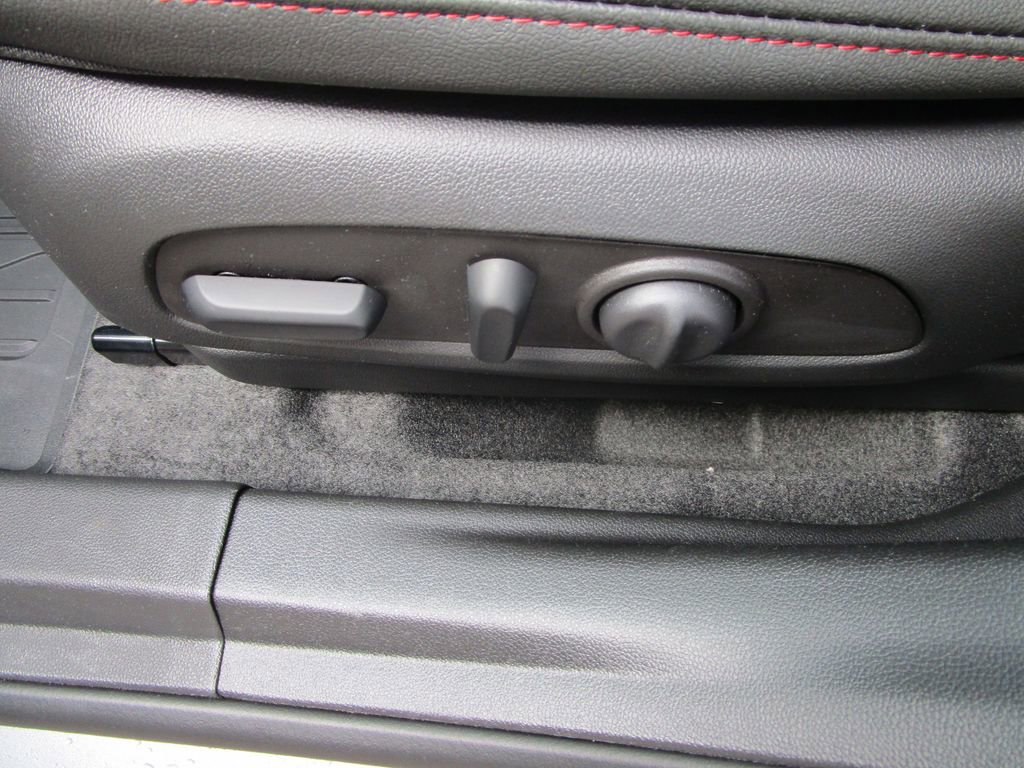 New 2026 Chevrolet Trax RS image 16