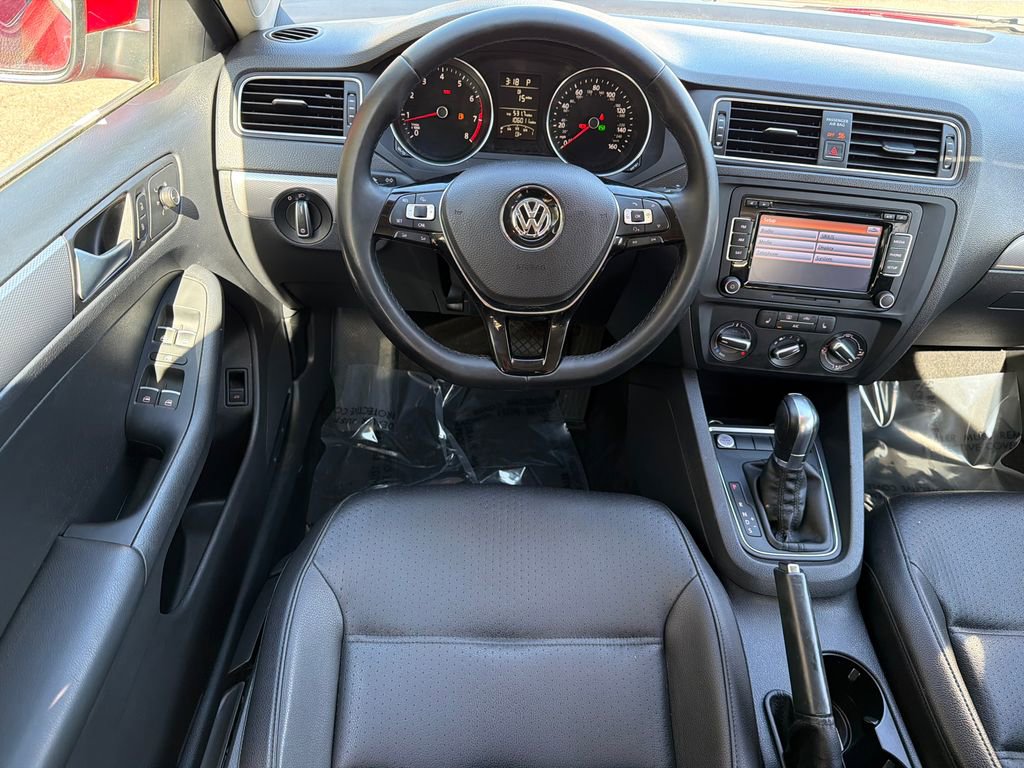 Used 2015 Volkswagen Jetta SE image 17