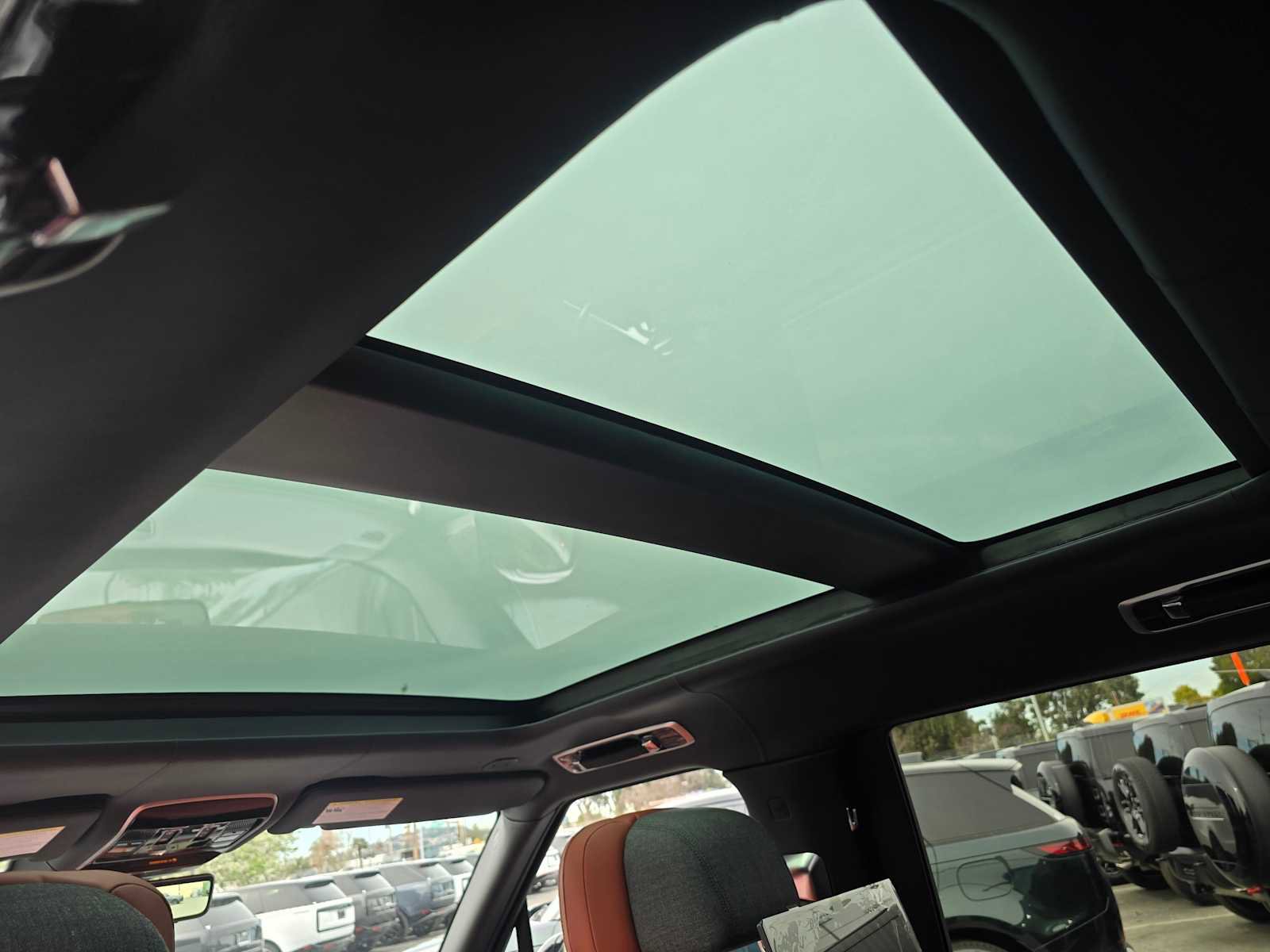 New 2026 Land Rover Range Rover SV image 21