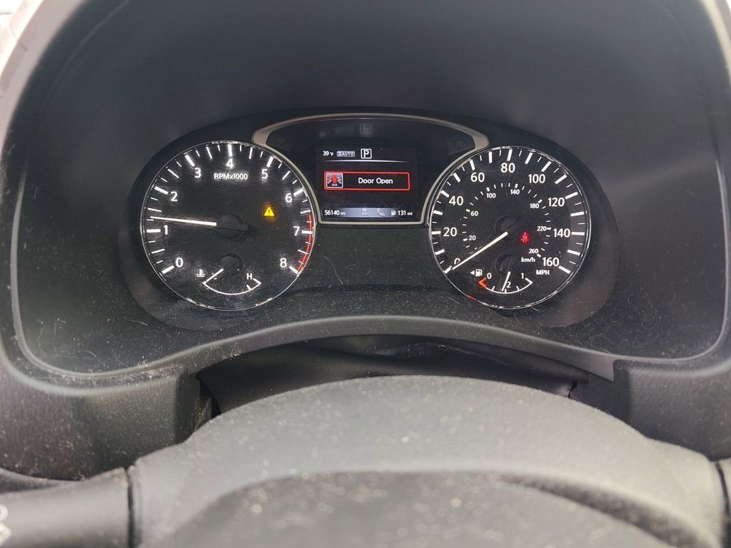 Used 2019 Nissan Pathfinder SL image 9