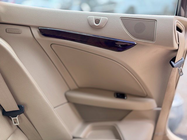 Used 2011 Mercedes-Benz E 550 Cabriolet image 25