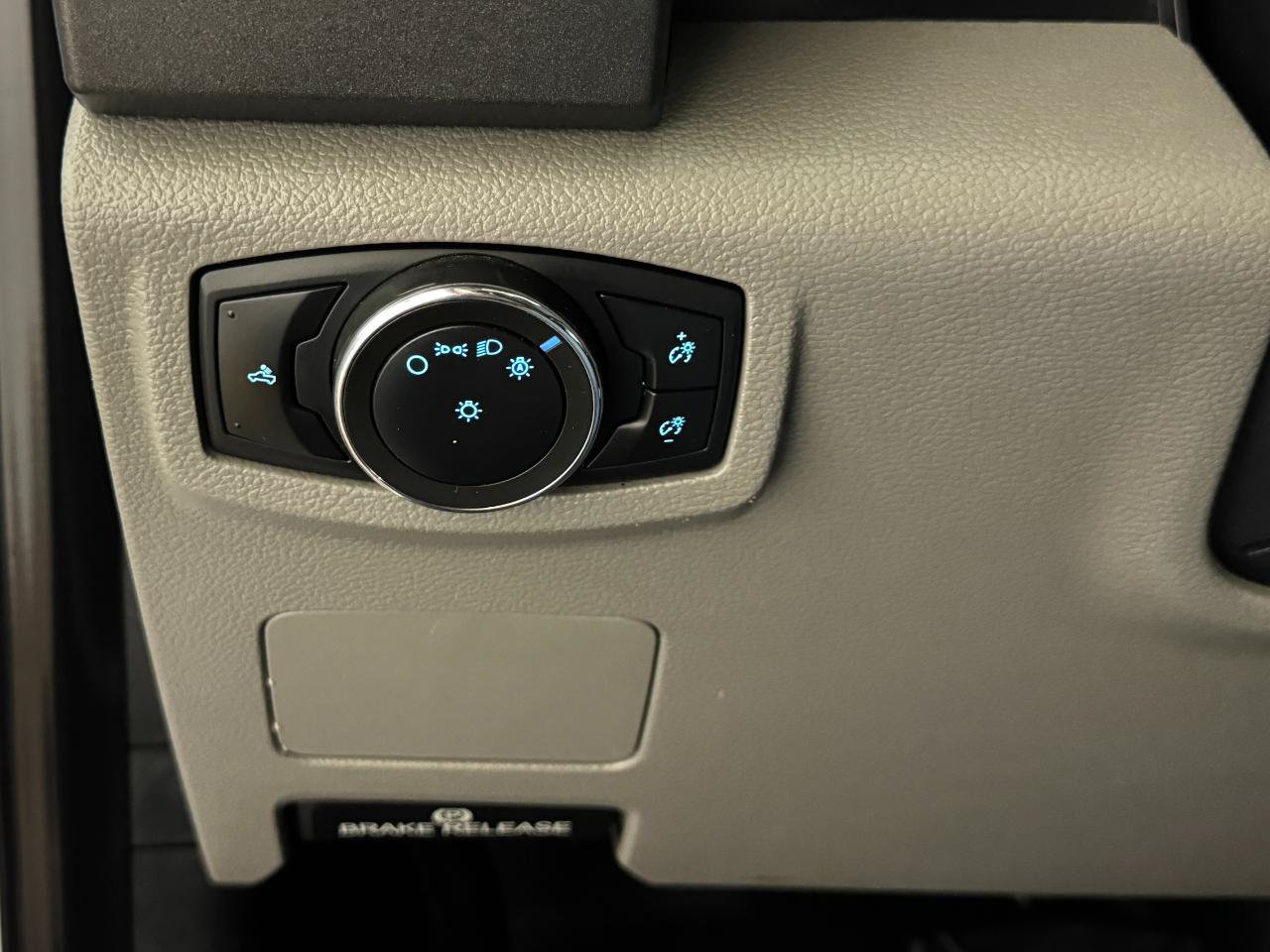Used 2020 Ford F250 XL w/ Power Equipment Group AWD/4WD image 31