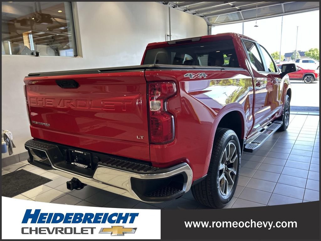 Used 2023 Chevrolet Silverado 1500 LT AWD/4WD image 4