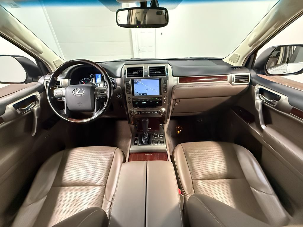 Used 2017 Lexus GX 460 Luxury AWD/4WD image 71