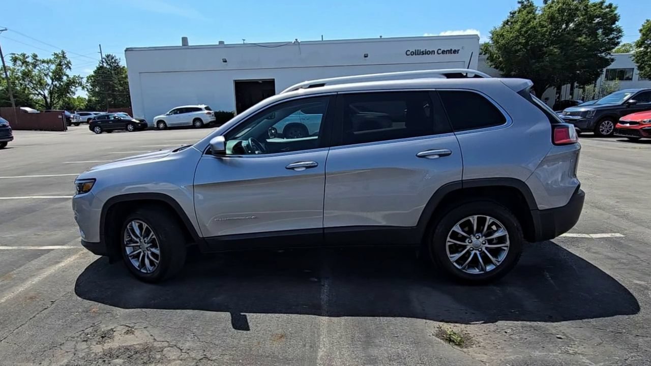 Used 2021 Jeep Cherokee Latitude Plus FWD image 6