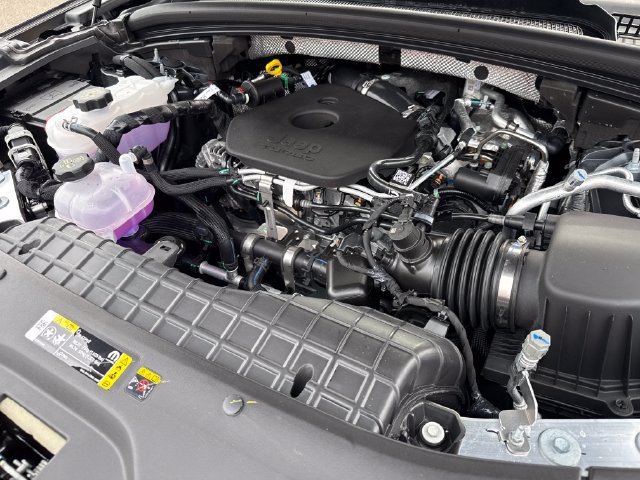 New 2026 Jeep Grand Cherokee Altitude AWD/4WD image 14