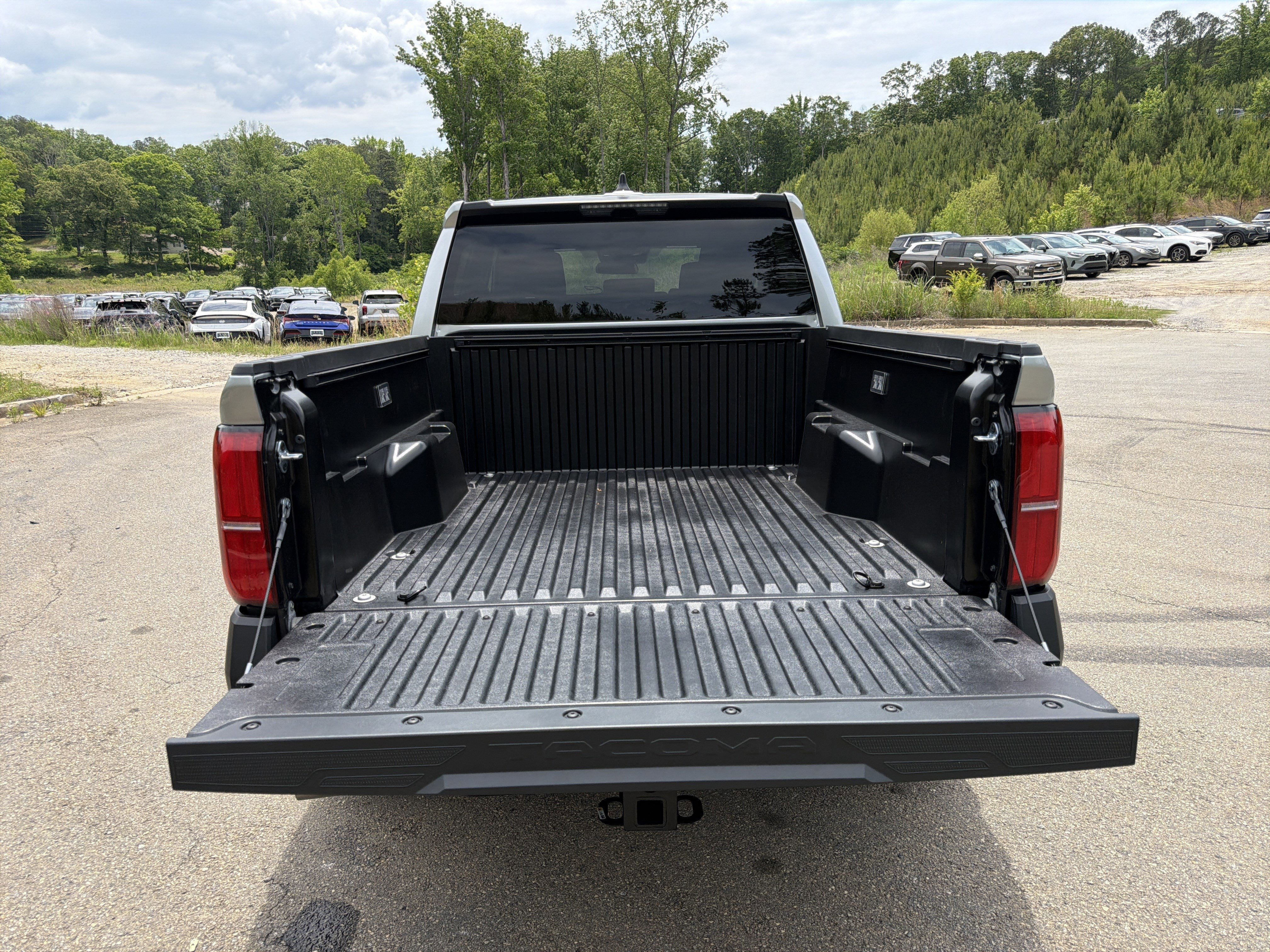 Used 2026 Toyota Tacoma SR RWD image 18