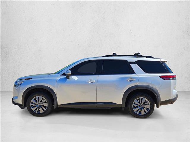 Used 2024 Nissan Pathfinder SV w/ SV Premium Package image 9