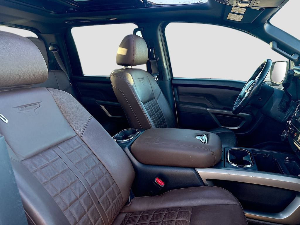 Used 2022 Nissan Titan Platinum Reserve w/ Moonroof Package AWD/4WD image 29