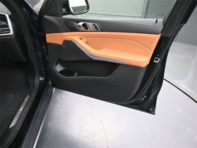 Used 2022 BMW X5 xDrive40i image 11