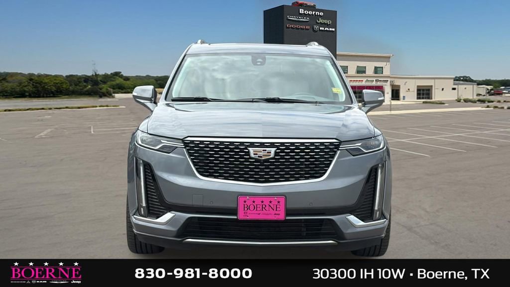 Used 2021 Cadillac XT6 Premium Luxury image 3