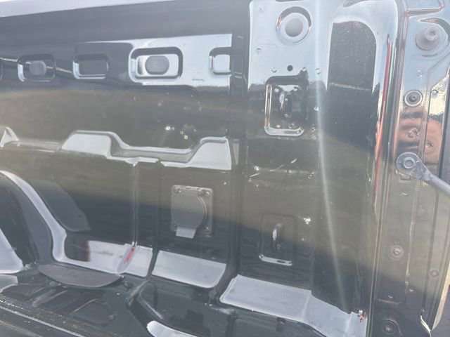 Used 2024 Chevrolet Colorado LT w/ LT Convenience Package III image 22