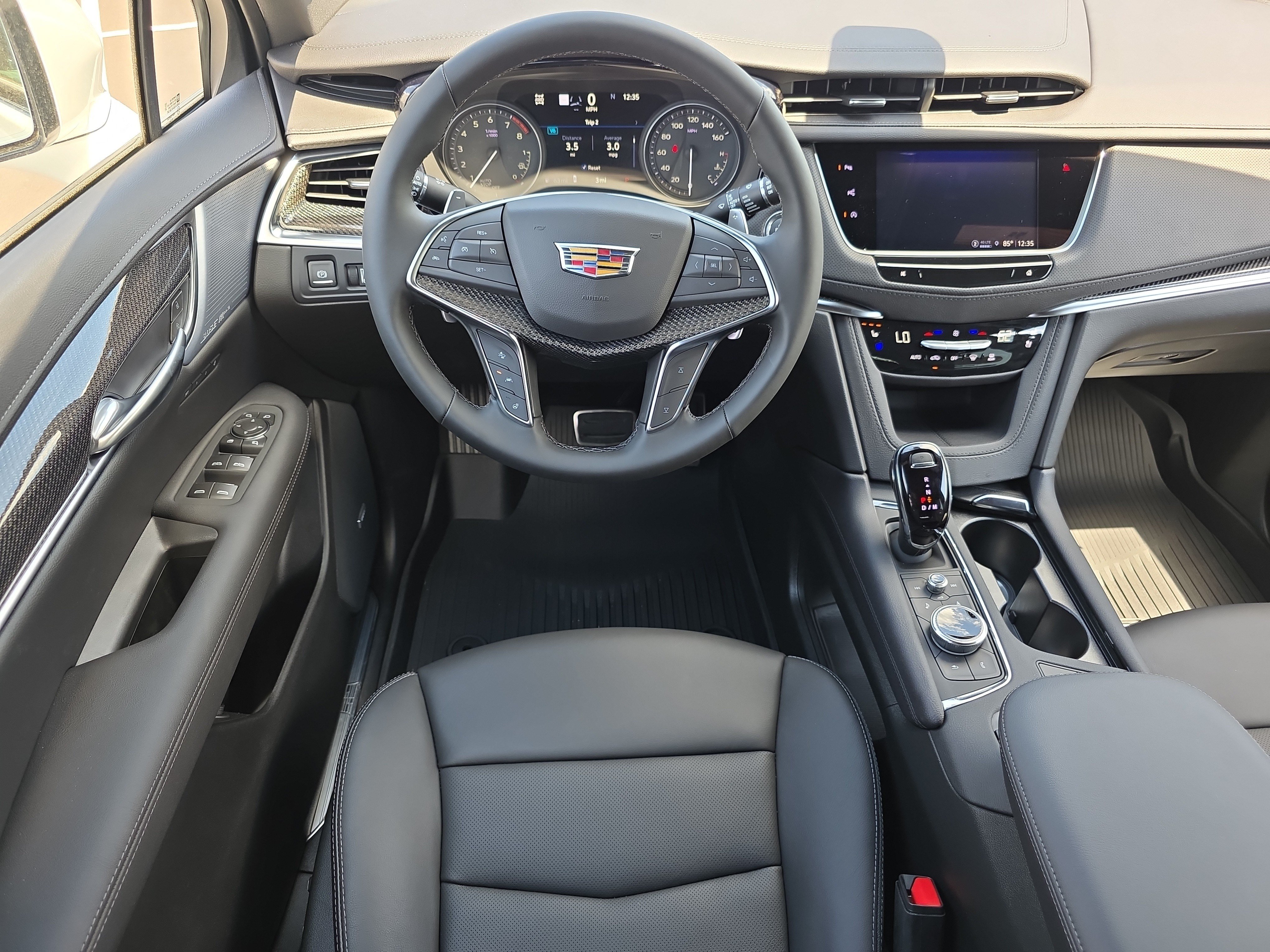 New 2026 Cadillac XT5 Sportv w/ LPO, Onyx Lite Package AWD/4WD image 7
