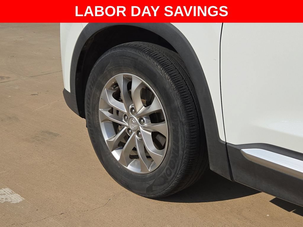 Used 2019 Hyundai Santa Fe SEL FWD image 19
