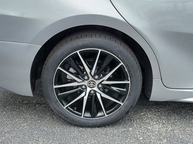 Used 2023 Toyota Camry SE w/ Convenience Package image 5