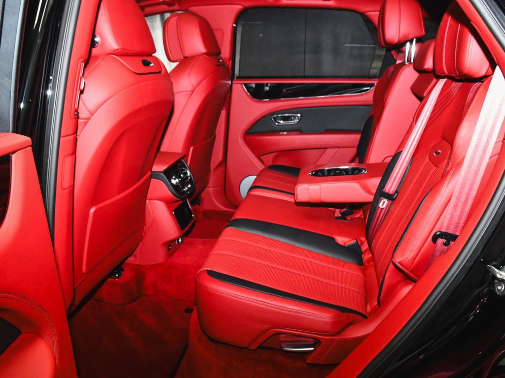 Used 2023 Bentley Bentayga AWD/4WD image 77