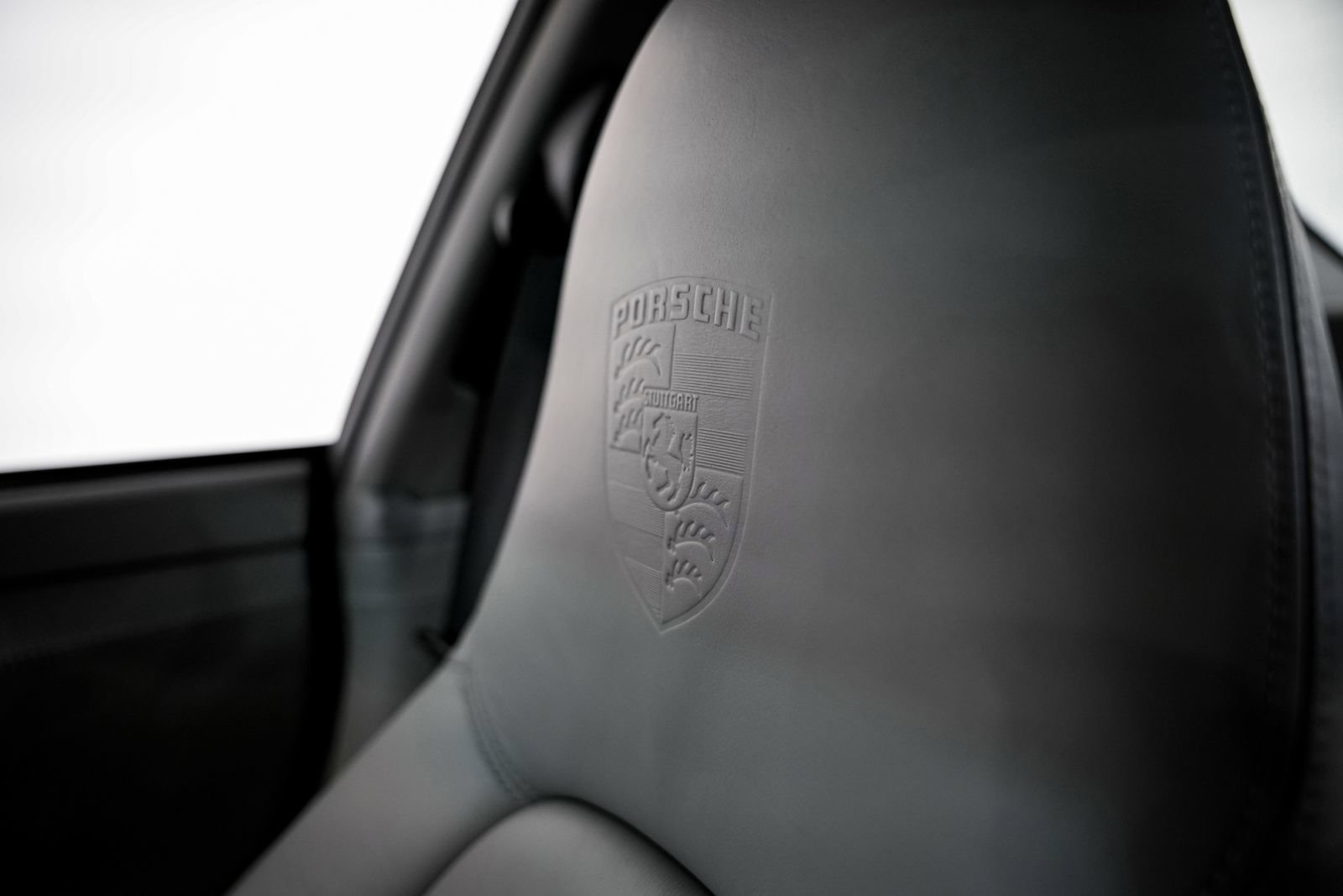 Used 2003 Porsche 911 Carrera 4S AWD/4WD image 18