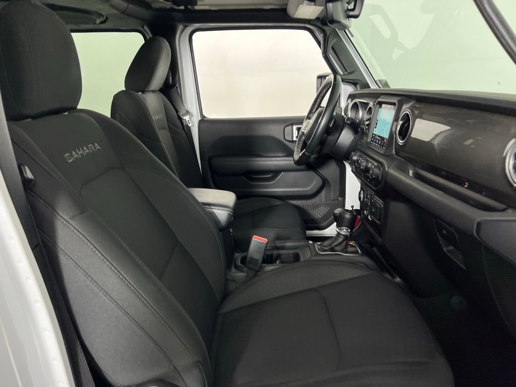 Used 2022 Jeep Wrangler Unlimited Sahara image 33