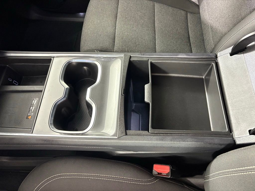 Used 2025 GMC Acadia Elevation image 32