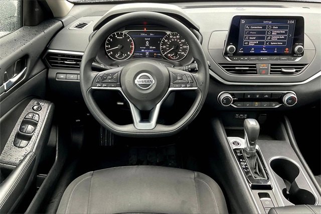 Used 2022 Nissan Altima 2.5 SV image 5