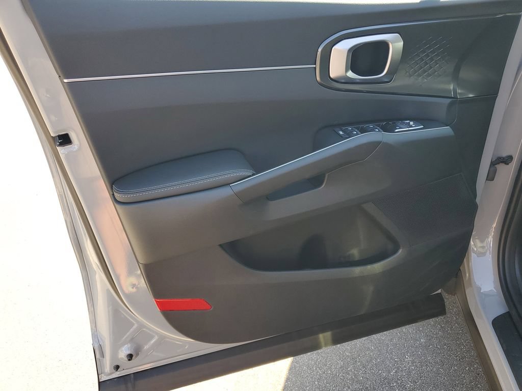 New 2026 Kia Sorento S w/ S Panoramic Sunroof Package FWD image 8