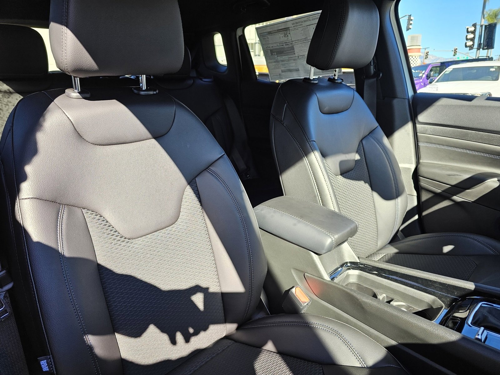 New 2026 Jeep Compass Latitude image 26