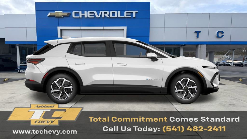 New 2026 Chevrolet Equinox EV LT image 3